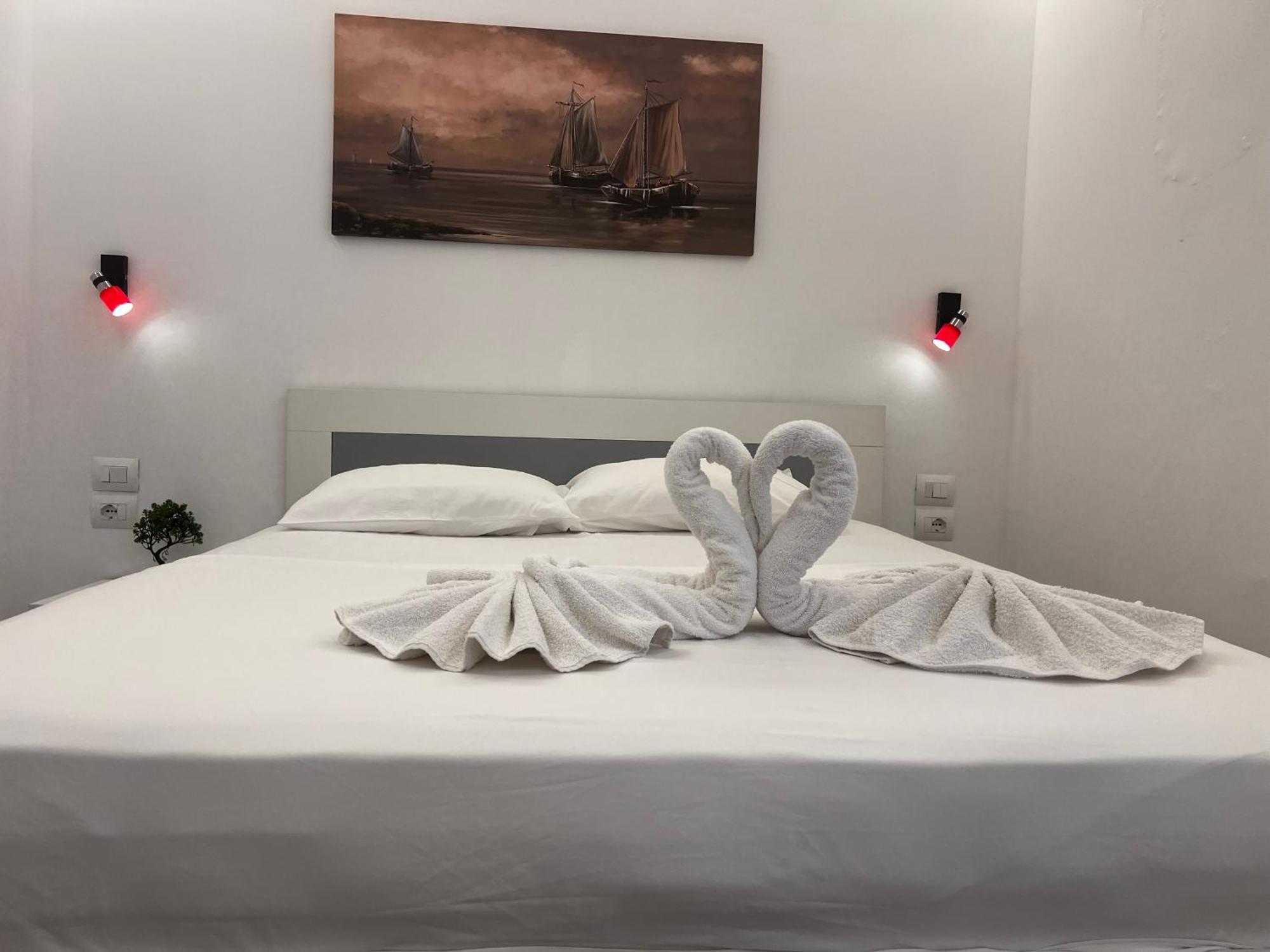 Golden Oak Hotel