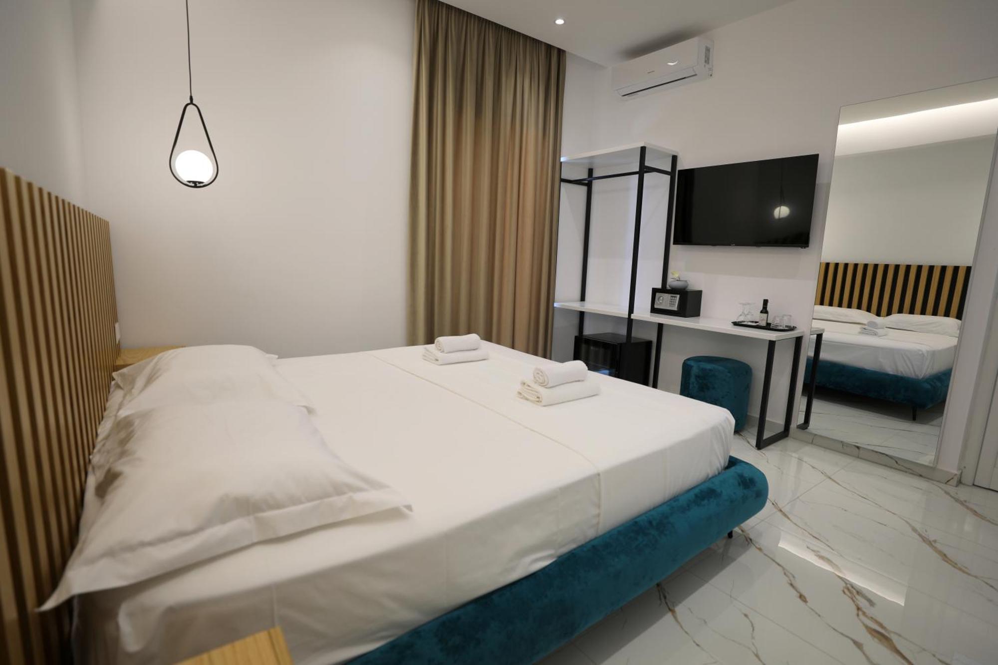 Golden Oak 3* Ksamil