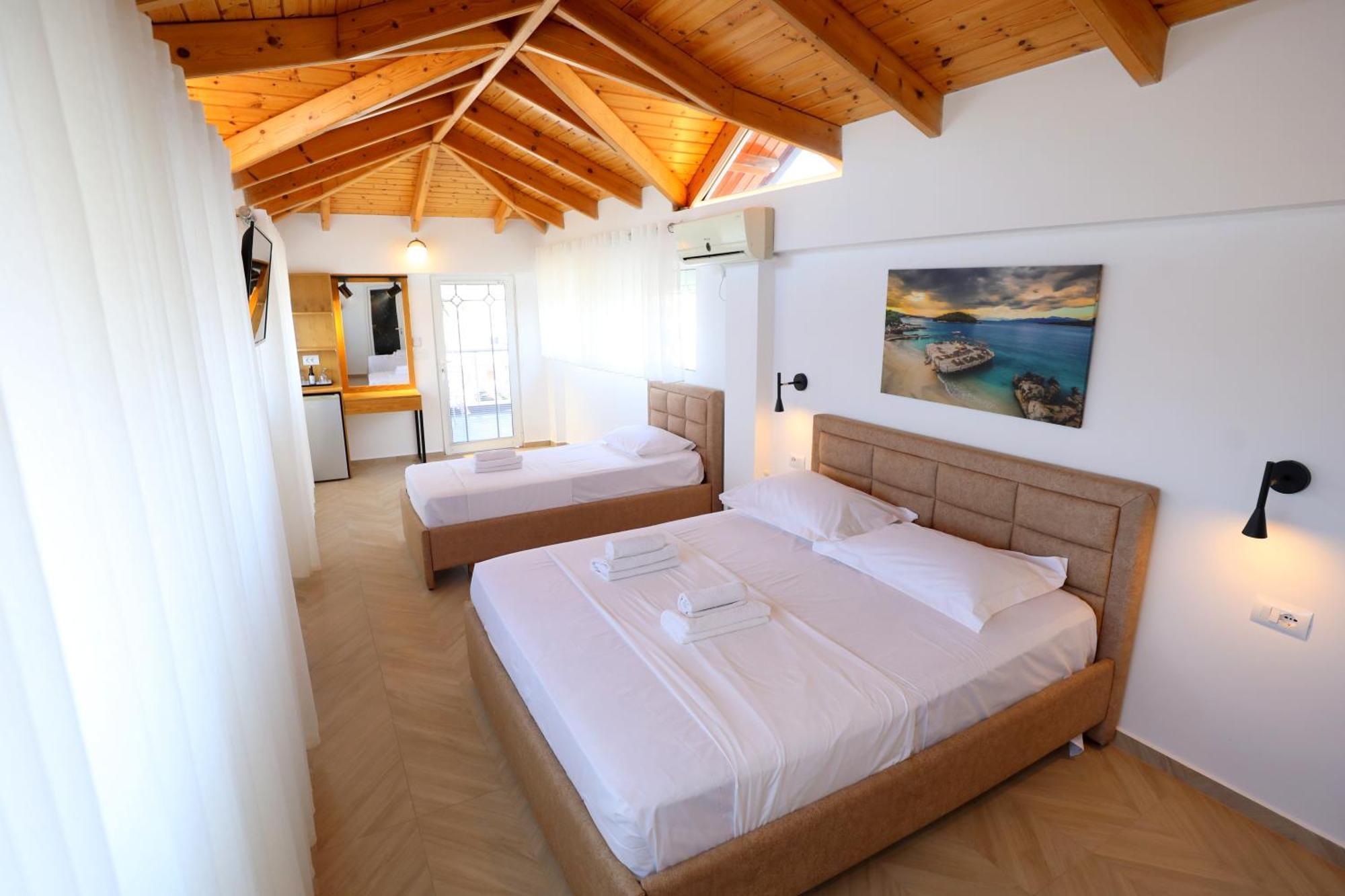 Hotel Golden Oak 3*