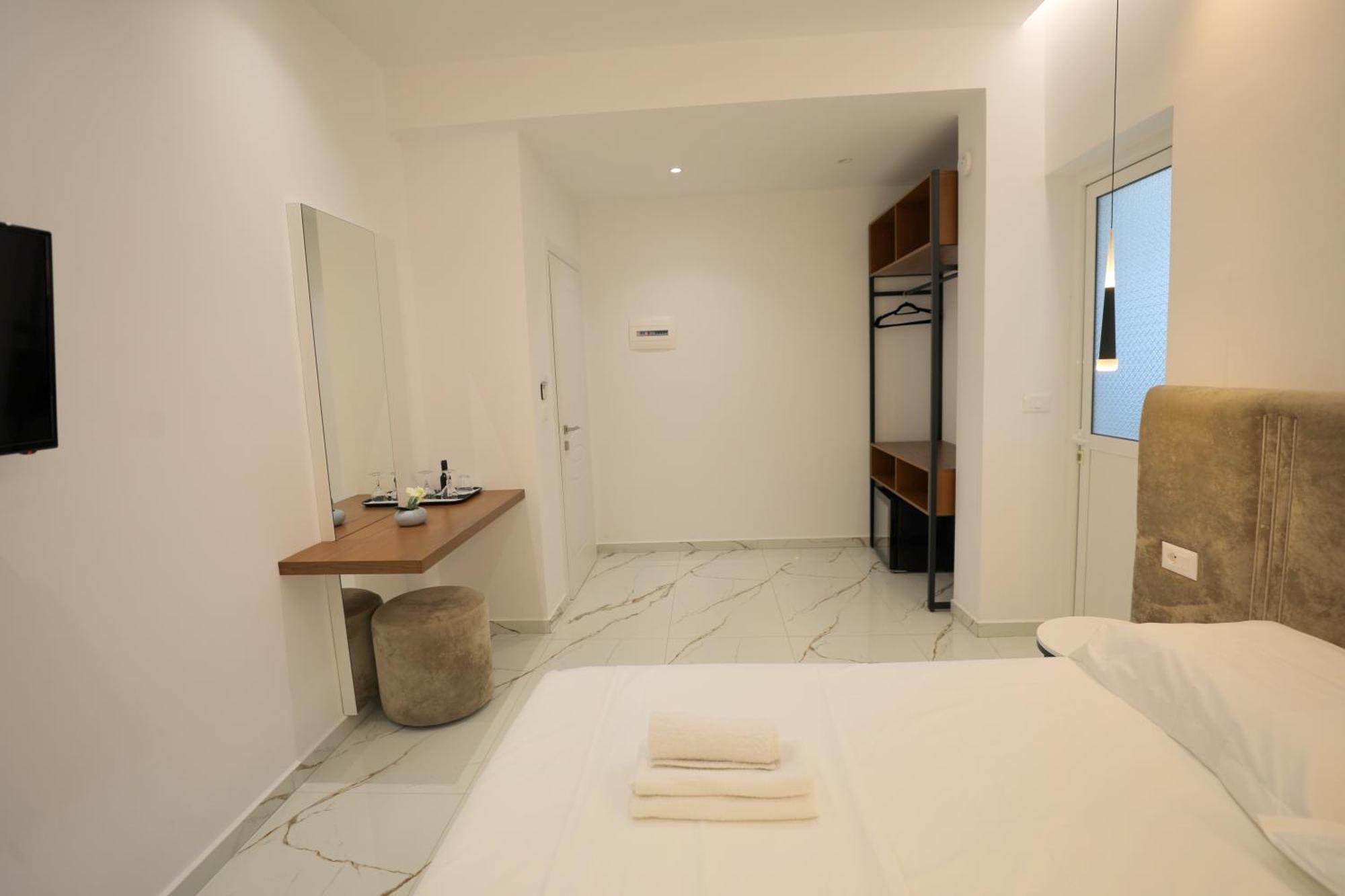 Hotel Golden Oak Ksamil